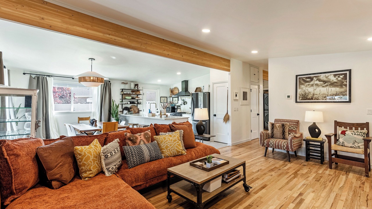 Photo of Livingroom in South Salt Lake