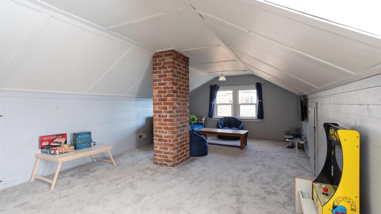 Photo of Bedroom in Lettered Streets