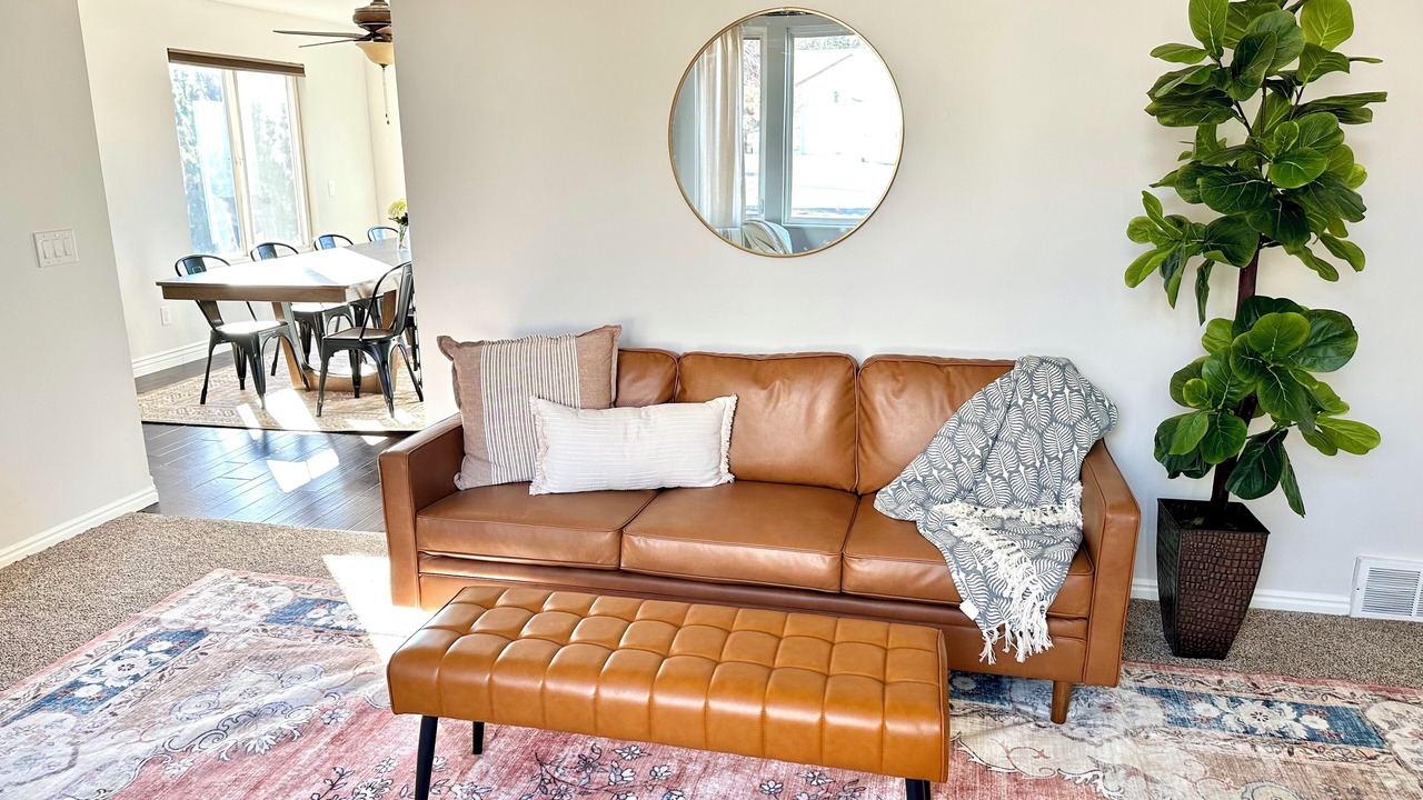 Photo of Livingroom in North Ogden