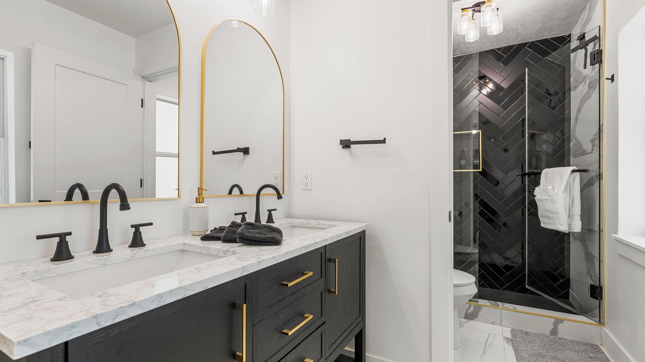 Photo of Bathroom in Cottonwood Heights