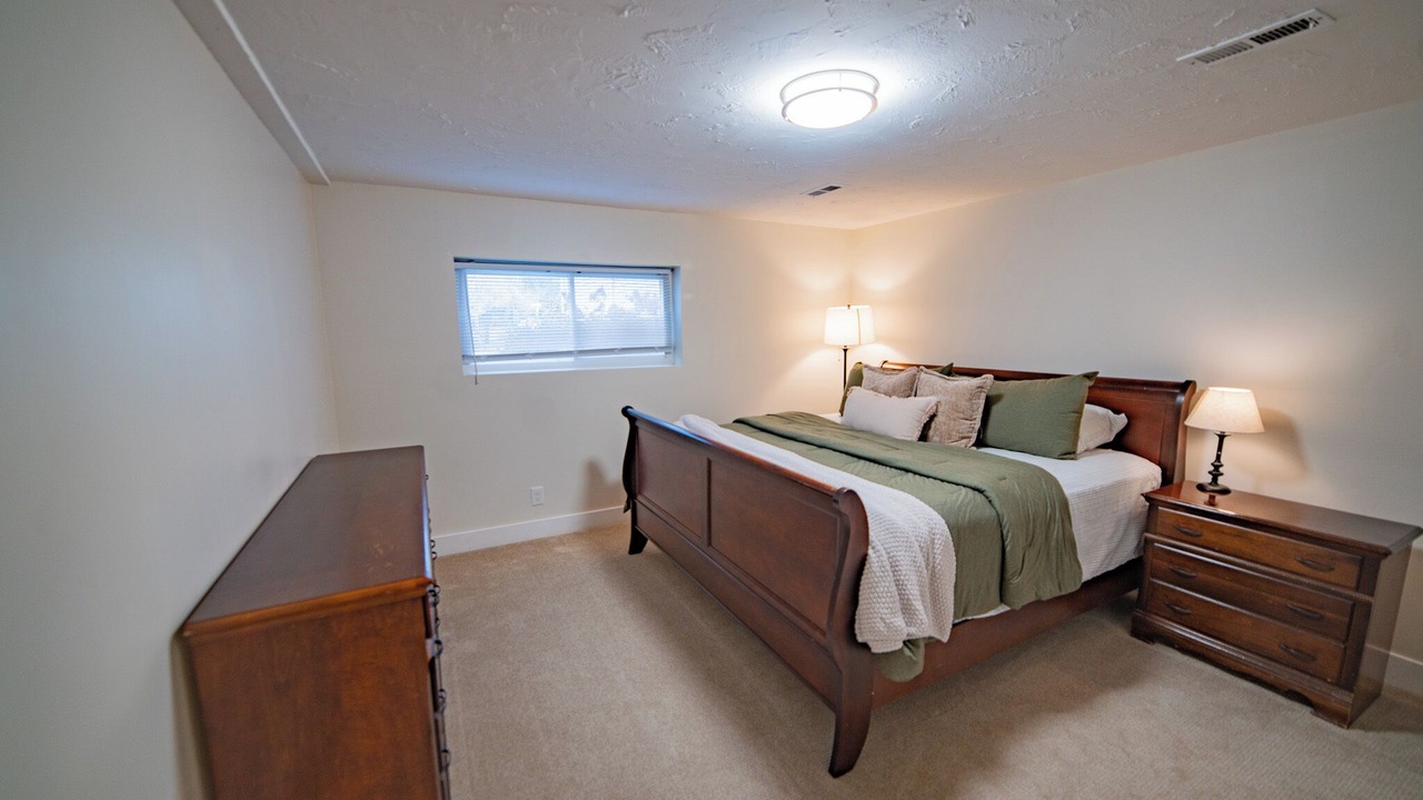 Photo of Bedroom in Sandy