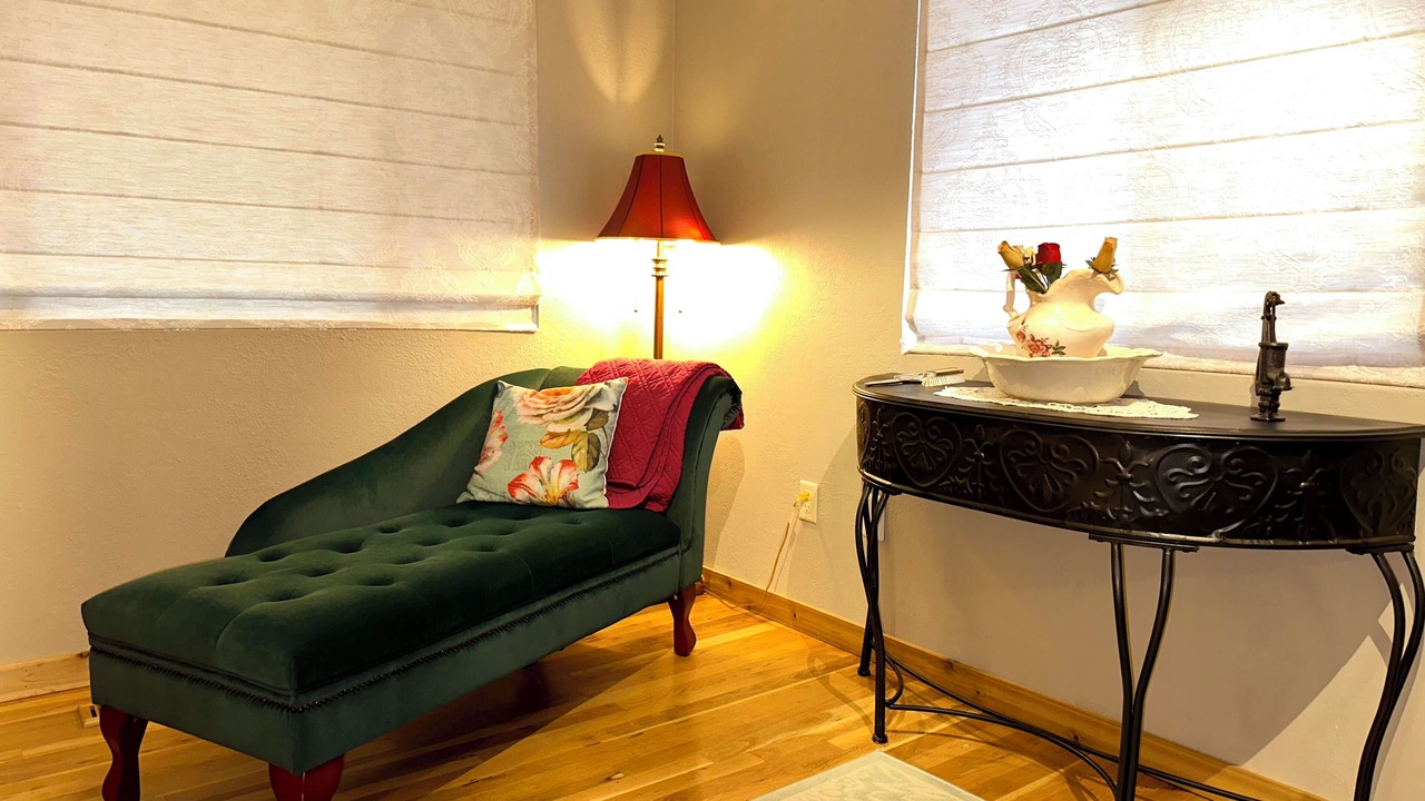 Photo of Livingroom in Security-Widefield