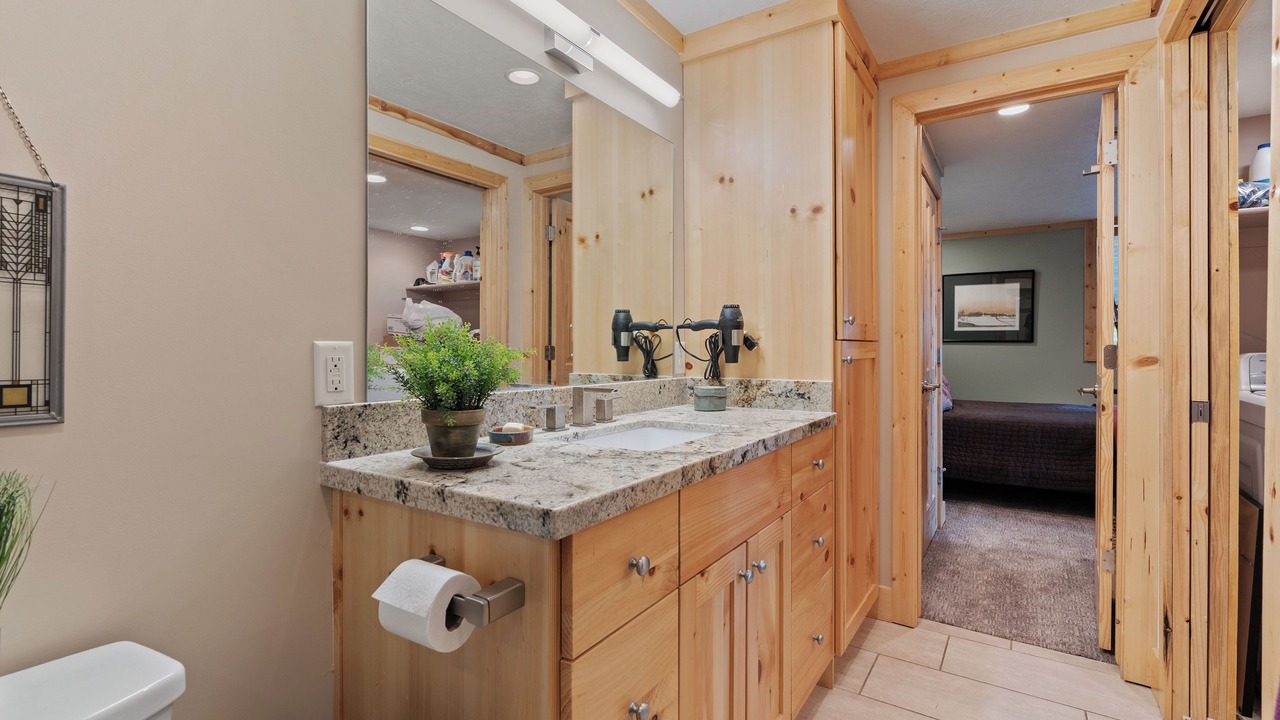 Photo of Bathroom in Mount Olympus