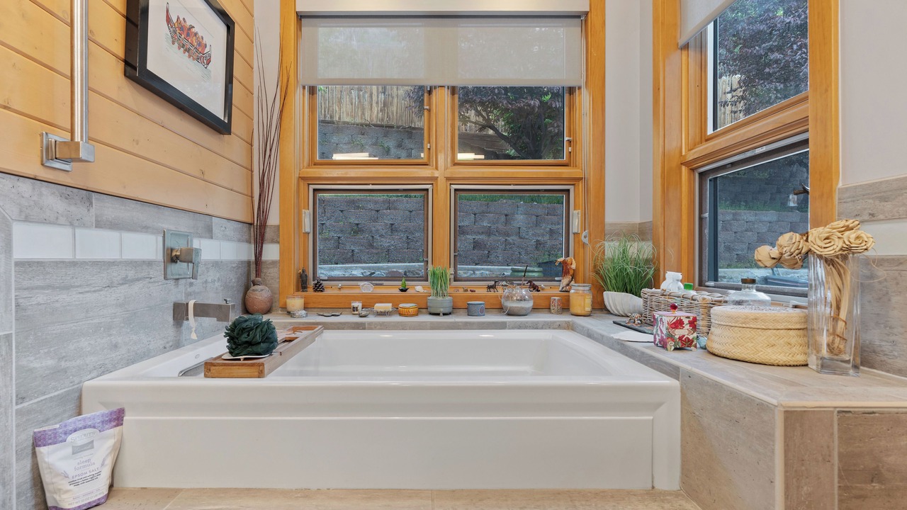 Photo of Bathroom in Mount Olympus