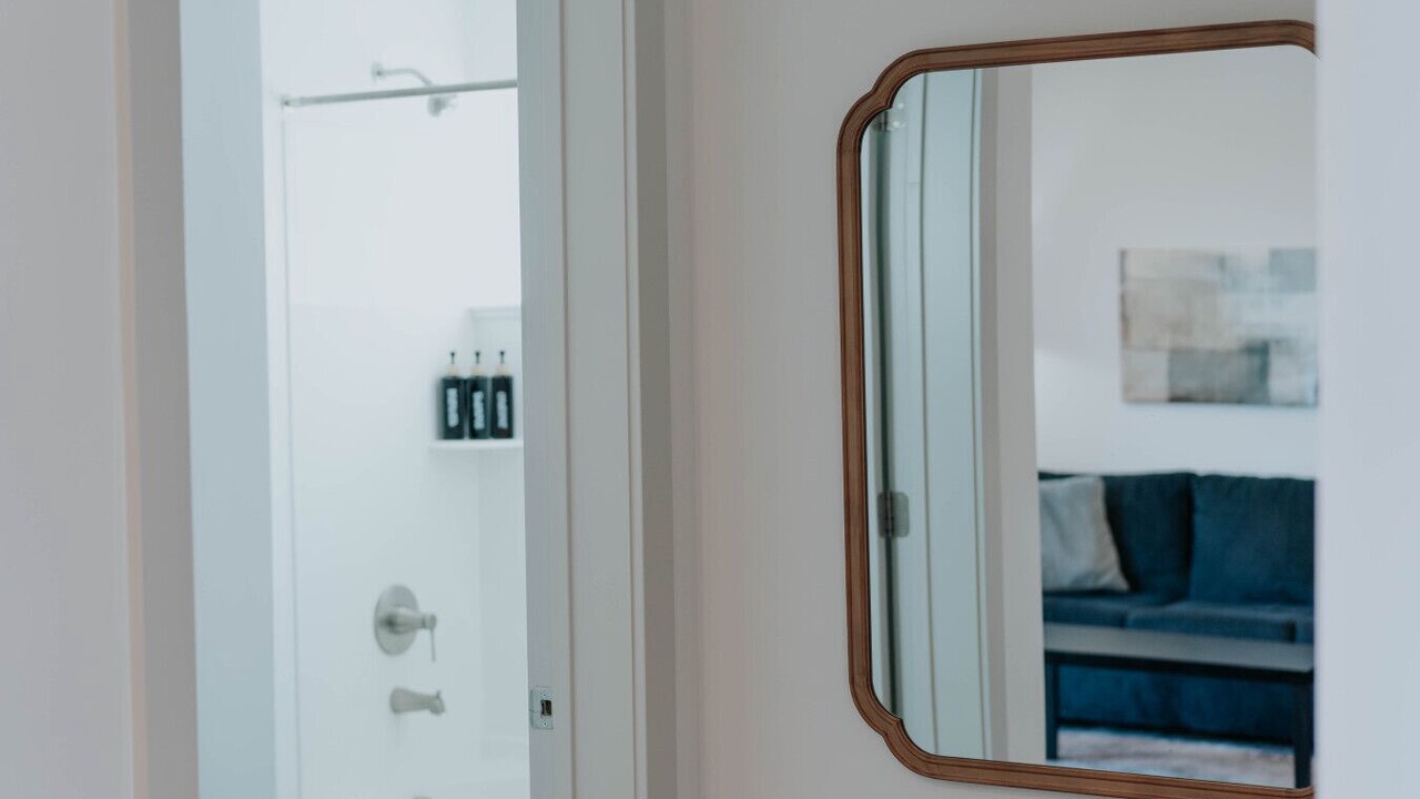 Photo of Bathroom in People's Freeway