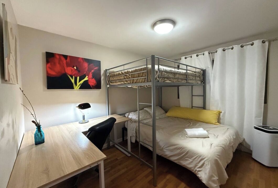 Photo of Bedroom in Inglewood-Finn Hill