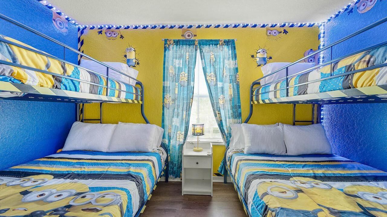 Photo of Bedroom in Regal Palms