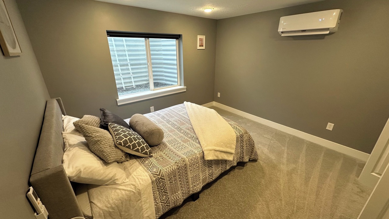 Photo of Bedroom in Saratoga Springs