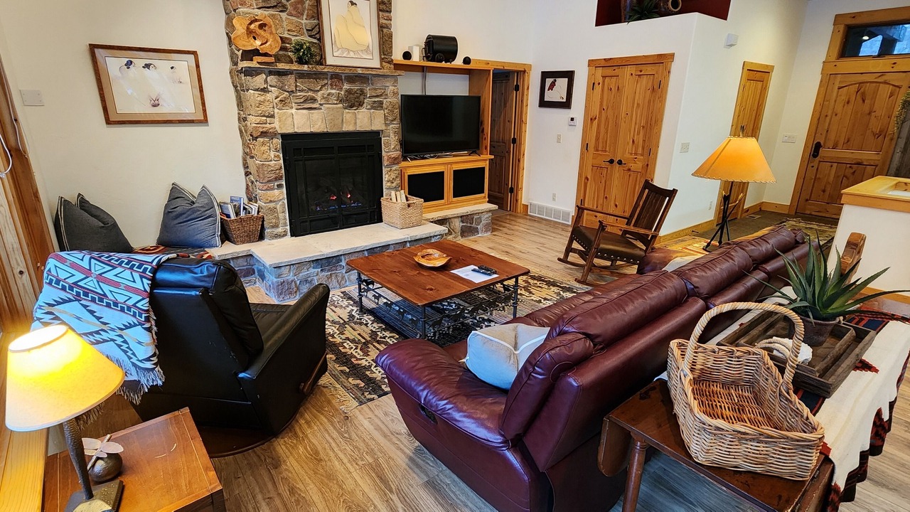 Photo of Livingroom in Sundance