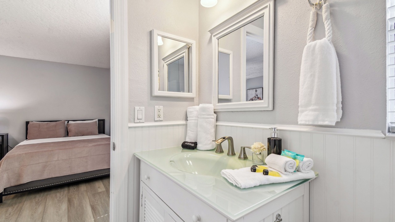 Photo of Bathroom in Rustic Oaks