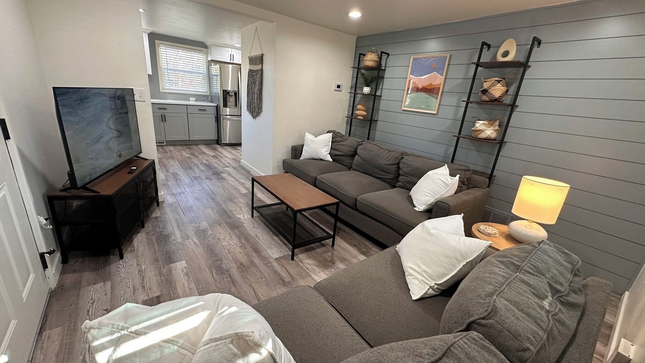 Photo of Livingroom in South Salt Lake