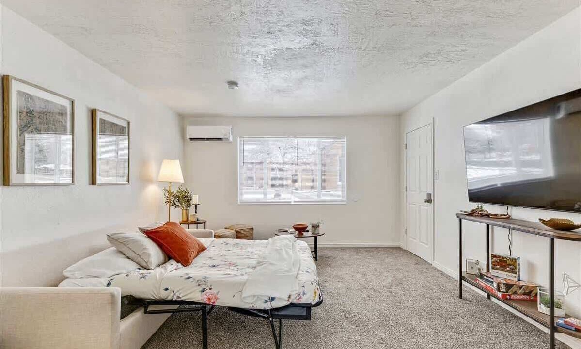 Photo of Bedroom in Bountiful
