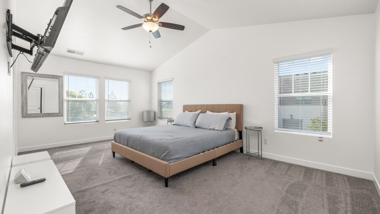 Photo of Bedroom in Daybreak