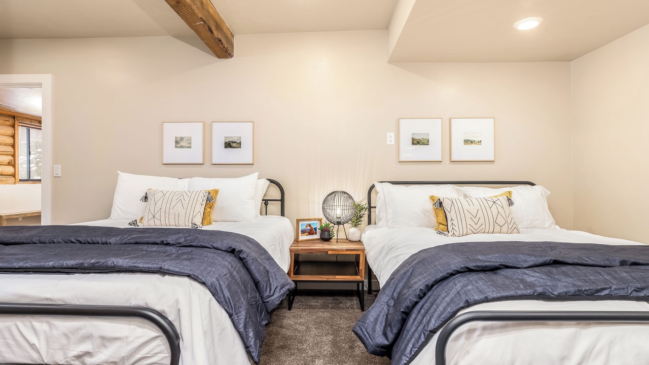 Photo of Bedroom in Summit Park