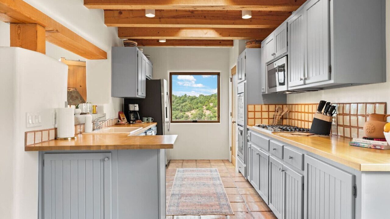 Photo of Kitchen in Northeast Santa Fe