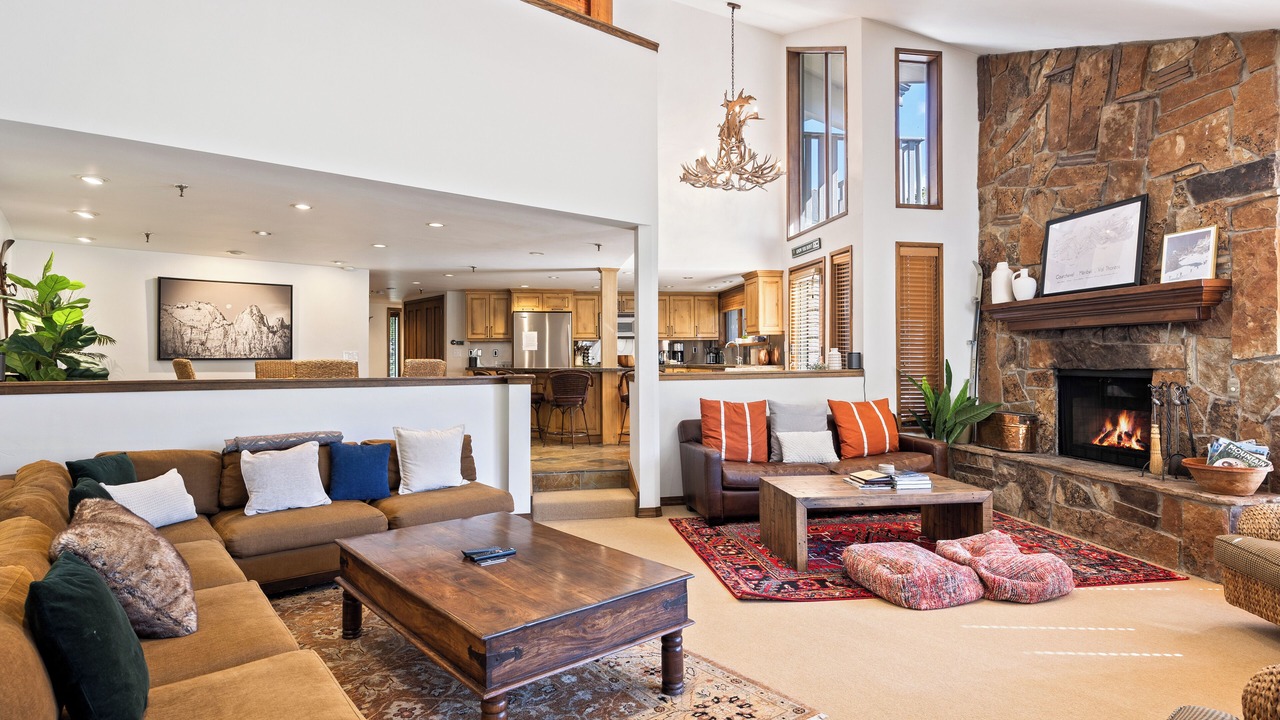 Photo of Livingroom in Deer Valley