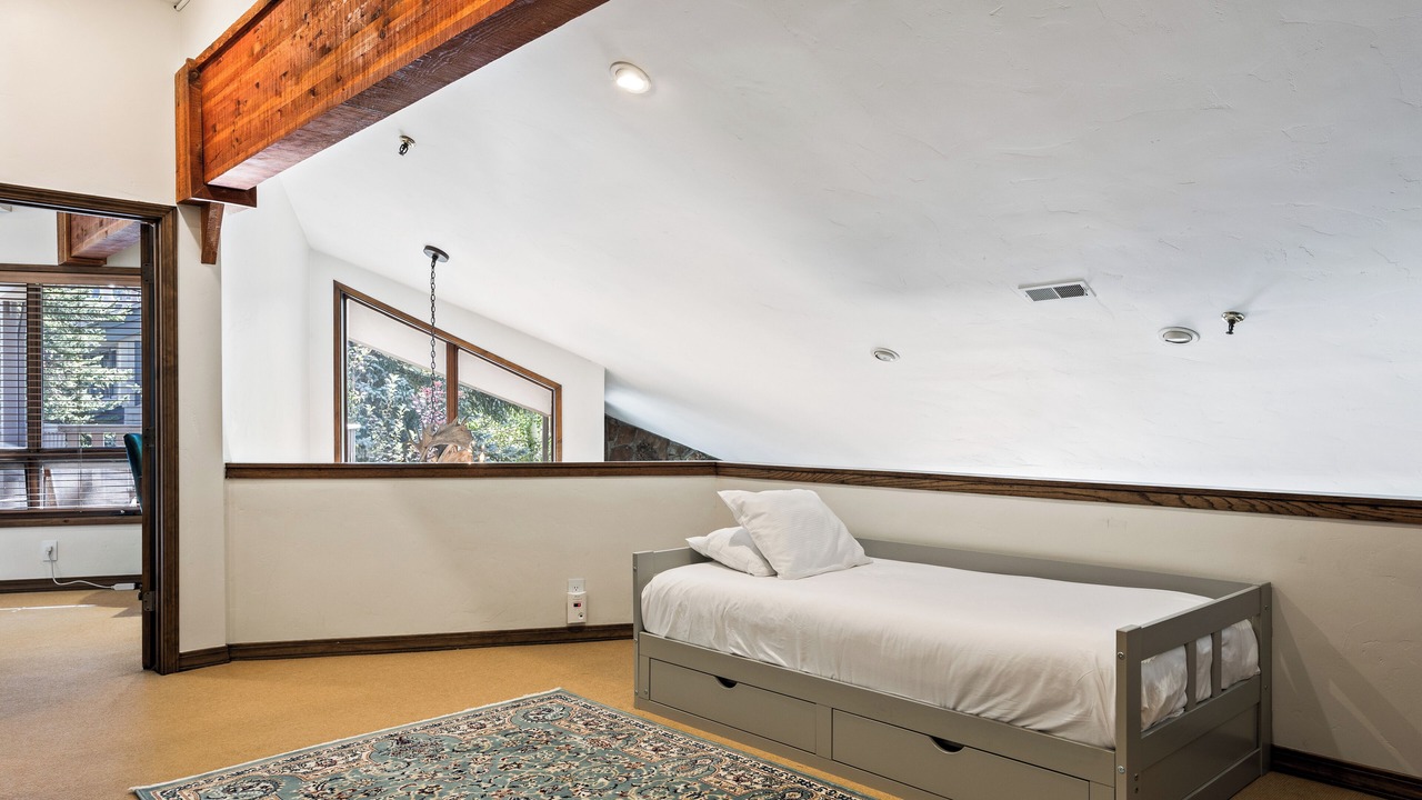 Photo of Bedroom in Deer Valley