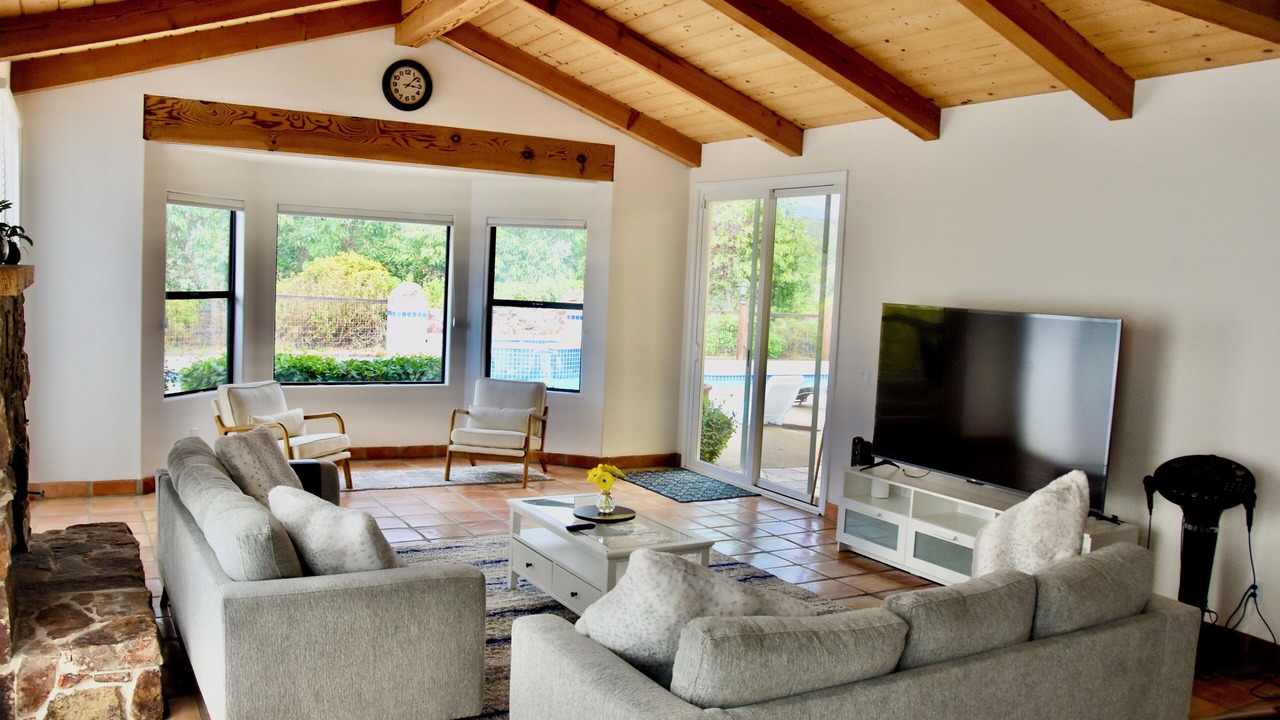 Photo of Livingroom in Valley Center