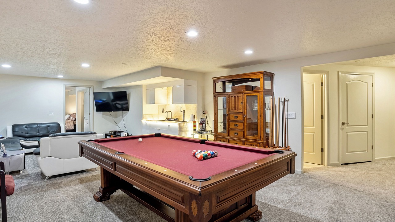 Photo of Livingroom in Cottonwood Heights