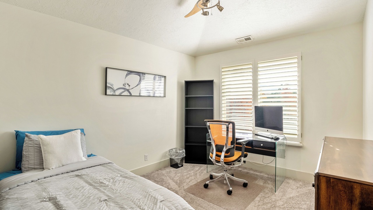 Photo of Bedroom in Cottonwood Heights