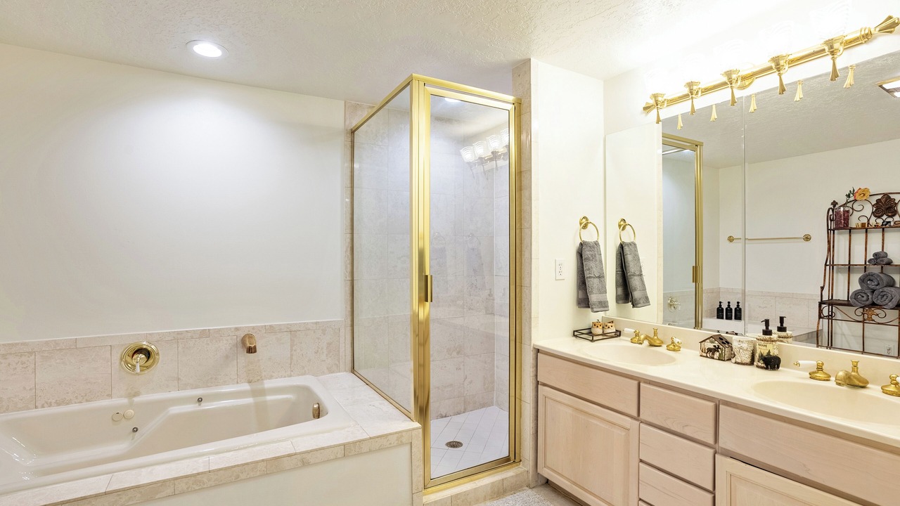 Photo of Bathroom in Cottonwood Heights
