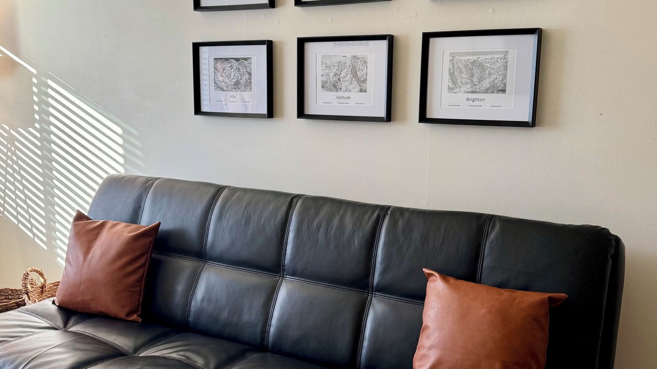 Photo of Livingroom in Holladay