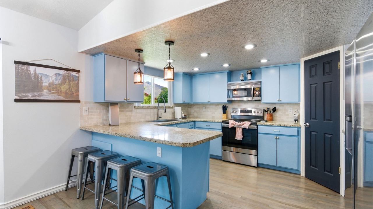 Photo of Kitchen in Sandy