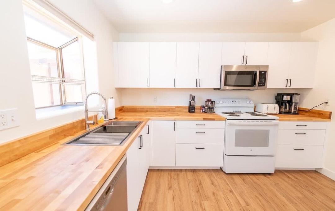 Photo of Kitchen in Page