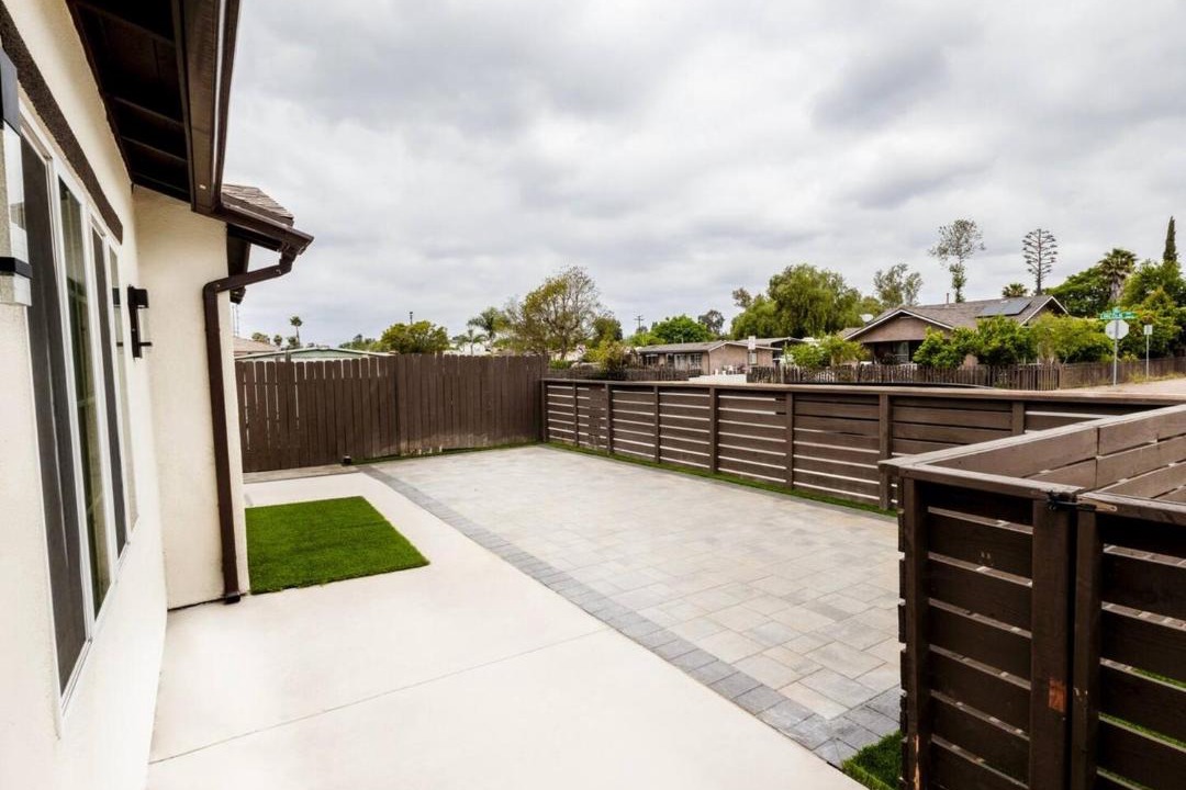 Photo of Patio Balcony in Central Escondido