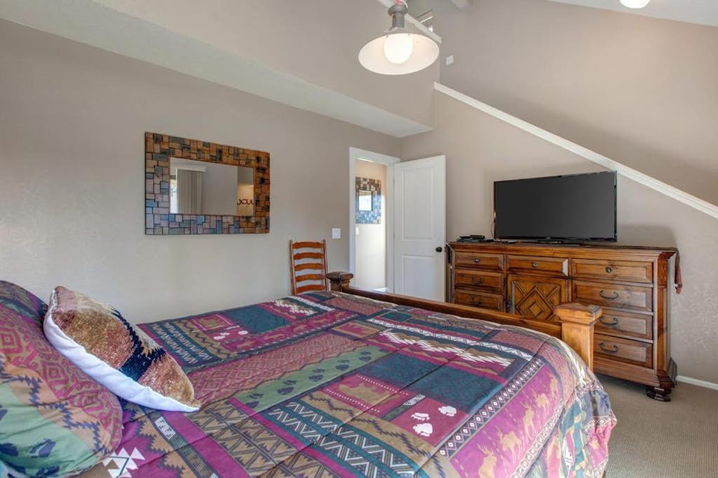 Photo of Bedroom in Park Meadows