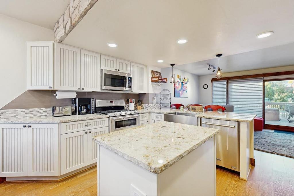 Photo of Kitchen in Park Meadows