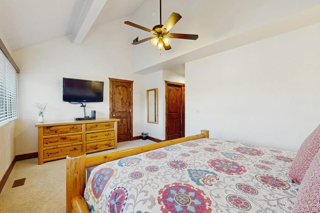 Photo of Bedroom in Park Meadows
