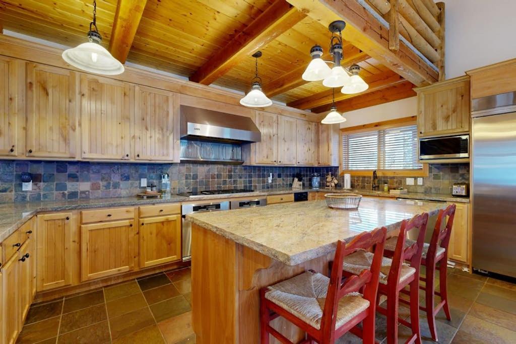 Photo of Kitchen in Salt Lake Mountain Resorts