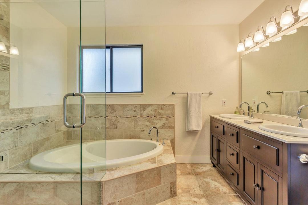 Photo of Bathroom in Cottonwood Heights