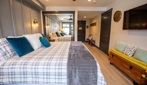Condo, 2 Bedrooms