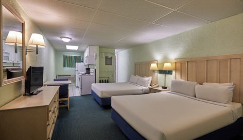 Classic Room, 2 Queen Beds, Non Smoking, Kitchenette (Northside, NOT ON BEACH)