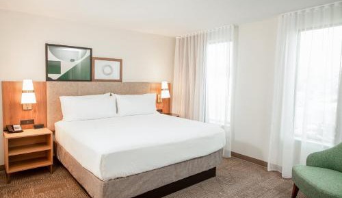 King Room - Hearing Access - Non-Smoking