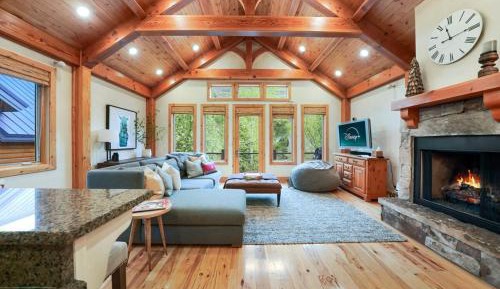 Three-Bedroom Vacation Home 