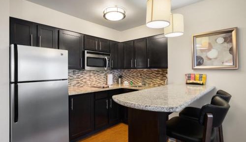 One-Bedroom King Suite
