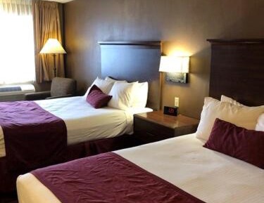 Queen Room with Two Queen Beds - Accessible/Non-Smoking 