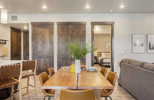 Park City Apartment | Kestrel by Avantstay Close to the Ski Slopes in This Majestic Home in Park City