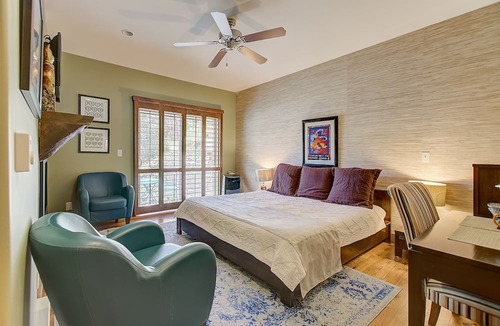Downtown Park City Cottage | The Pearl of Park City by Avantstay Remarkable Home in Old Town w/ Hot Tub