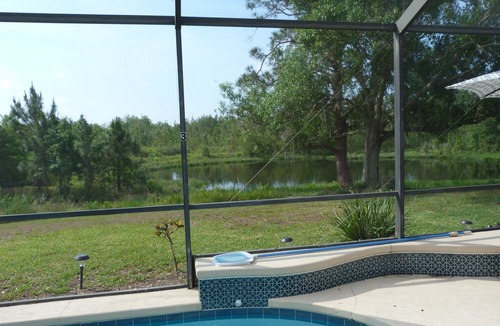 Sunset Lakes House | Escape To Paradise. 2946 Sunset Vista