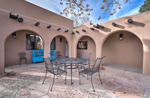 Downtown Santa Fe Cottage | Walk to Santa Fe Plaza & Shops! Adobe Gem w/Patio