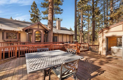 Evergreen Estates House | Four Happy Bears Estate #1277
