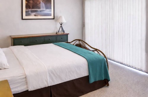 Park Meadows Condo | Open Floor 71 Vantage Family Condo by RedAwning