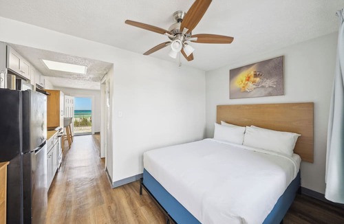 Laguna Beach Estates Hotel | Sugar Sands Beachfront Hotel, a By The Sea Resort