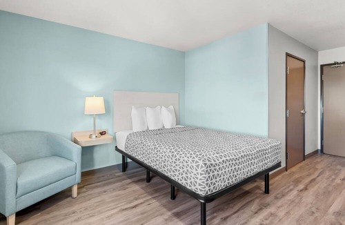 Wilmington Hotel | Woodspring Suites Wilmington Riverfront
