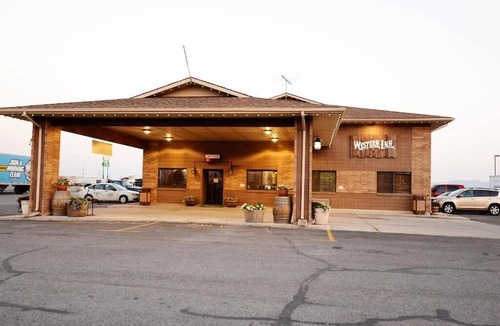 Tremonton Hotel | Western Inn