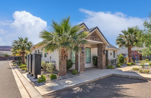 Washington Fields House | The Maverick|Resort Amenities, PlayStation, Grill, and more!